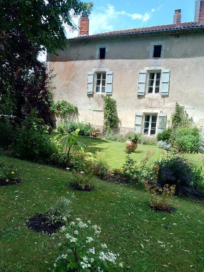 Domaine De Lalat - B&B With En-Suite Bathrooms All Rooms With Garden Views Montemboeuf Экстерьер фото
