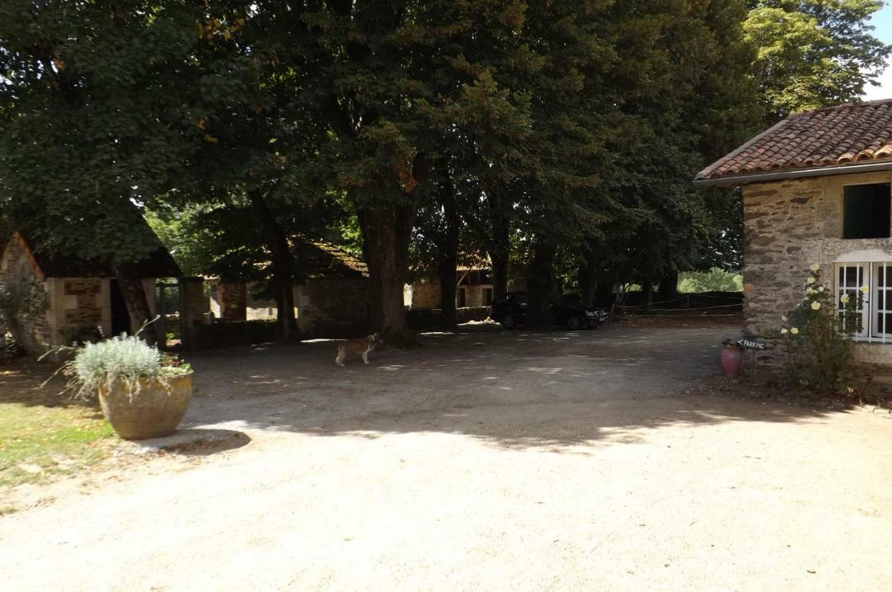 Domaine De Lalat - B&B With En-Suite Bathrooms All Rooms With Garden Views Montemboeuf Экстерьер фото