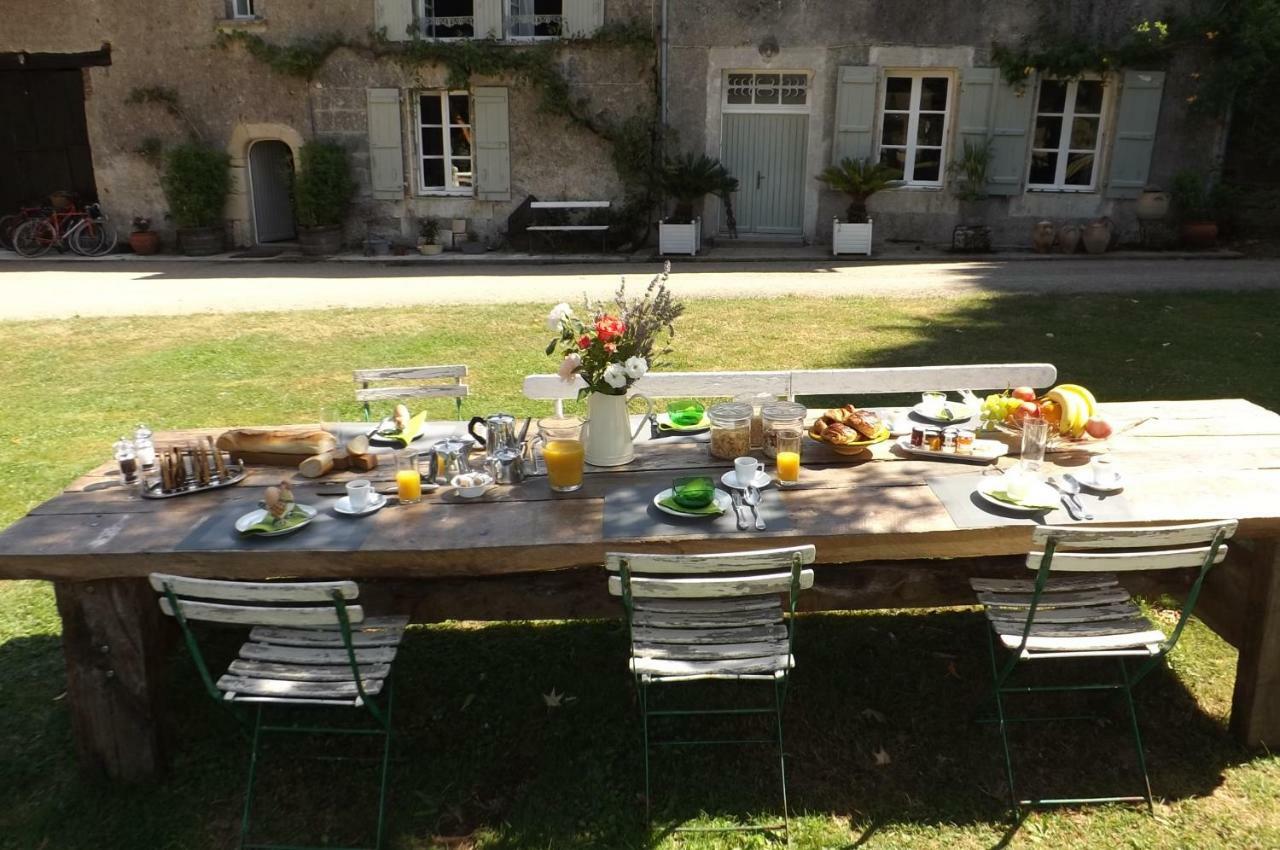 Domaine De Lalat - B&B With En-Suite Bathrooms All Rooms With Garden Views Montemboeuf Экстерьер фото